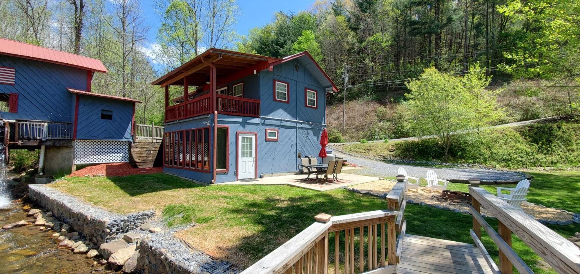 Waterwheel Cabin By The Creek Мърфи Екстериор снимка