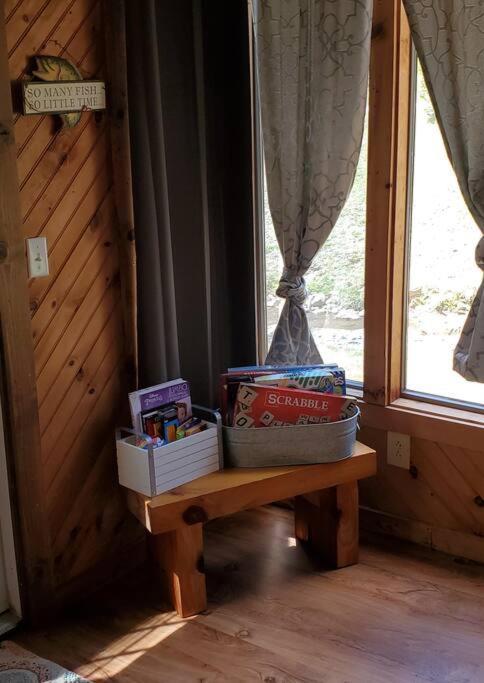 Waterwheel Cabin By The Creek Мърфи Екстериор снимка